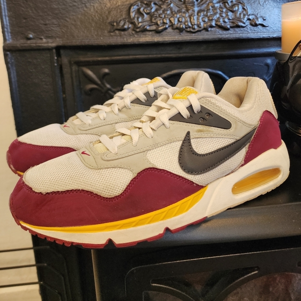 Nike Air Max Correl Multicolor Women's Sneakers, Size 12